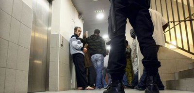  Photo d'illustration, centre de rétention administrative de Plaisir. (FRANCK FIFE / AFP) 