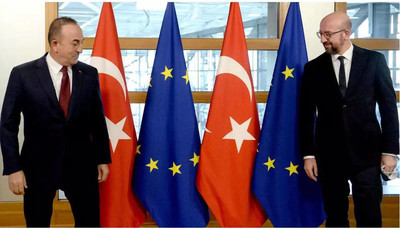  Le ministre des Affaires étrangères turc Mevlut Cavusoglu est reçu par le président du Conseil européen Charles Michel, à Bruxelles le 22 janvier 2021. AFP - JOHANNA GERON 