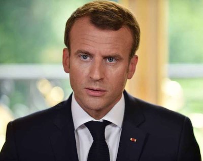 Pour les quatre associations actives dans l’aide aux migrants, les déclarations d’Emmanuel Macron « marquent une étape supplémentaire dans le cynisme et l’hypocrisie de la politique migratoire française ». POOL / REUTERS