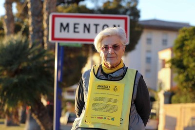 La militante d’Amnesty International, Martine Landry, à Menton, le 16 décembre 2017. VALERY HACHE / AFP