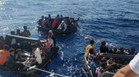 Des migrants refoulés en mer Égée. Crédit : Aegean Boat Report