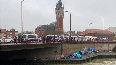Un campement de migrants démantelé dans le centre-ville de Calais, le 19 janvier 2021. Crédit : Auberge des migrants