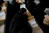 Des femmes afghanes dans une école coranique à Kaboul, le 8 octobre 2022. Crédit : Reuters