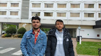 Sidiq, 20 ans, et Khawaja Dediqi, 18 ans, tous deux Afghans, sont arrivés en novembre en Angleterre via la Manche. Crédit : InfoMigrants