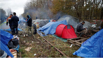 Entre 1 000 et 1 500 migrants vivent à Calais, dans le nord de la France. Crédit : Reuters