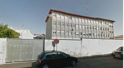 Le centre de rétention administrative (CRA) d'Hendaye, dans le sud-ouest de la France, a une capacité totale de 30 places. Crédit : Capture d'écran/Youtube