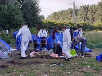 Dans le Calaisis, les expulsions et les démantèlements de camps sont presque quotidiens pour les exilés. Crédit : Utopia 56