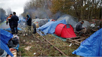 Entre 1 000 et 1 500 migrants vivent à Calais, dans le nord de la France. Crédit : Reuters
