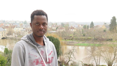 Aguibou Barry est arrivé dans l’Indre en 2018. Après de multiples démarches pour être reconnu « mineur non accompagné », il a aujourd’hui un titre de séjour étudiant. © Photo NR